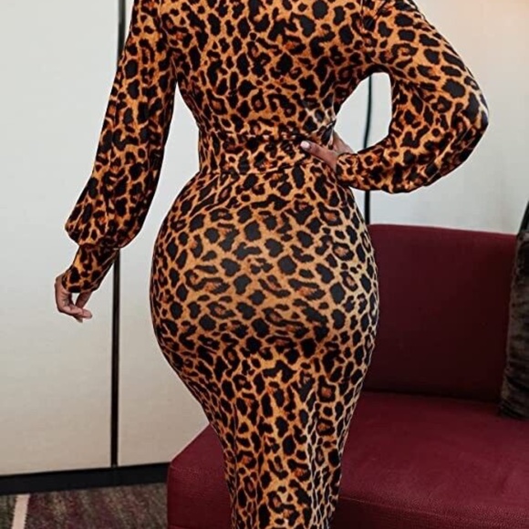 Floerns Leopard Print Deep V Neck Lantern Sleeve Bodycon Dress Sz M - Worn Once - Picture 3 of 5